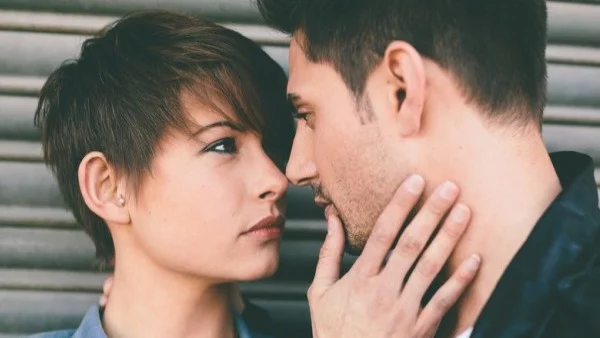 Така я обичам, само с поглед