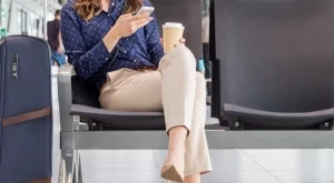 Начинът, по който седиш, издава каква си