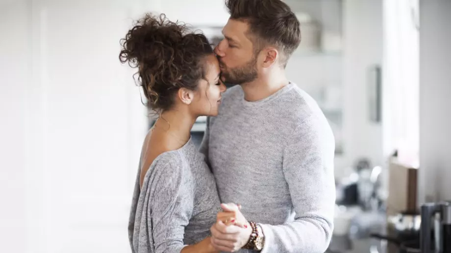 5 начина да засилите страстта помежду си, които не включват секса   