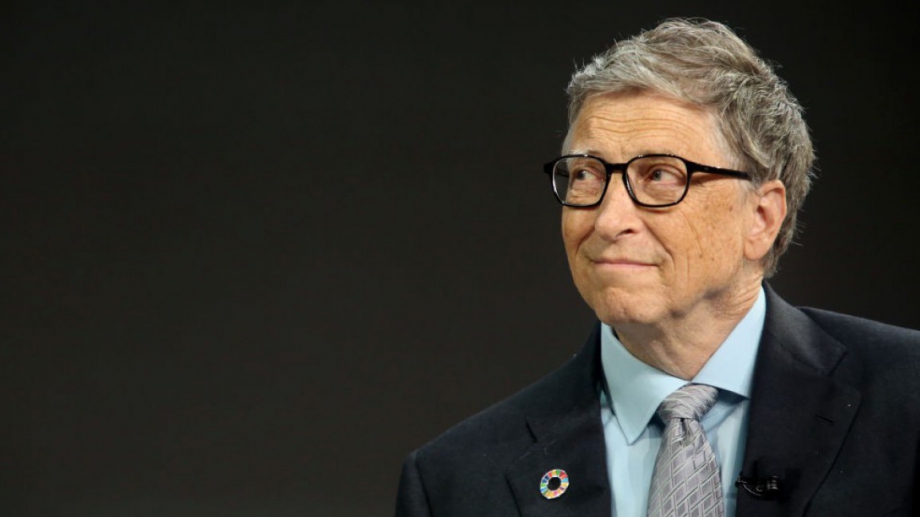 Основателят на Microsoft Бил Гейтс падна на пето място в
