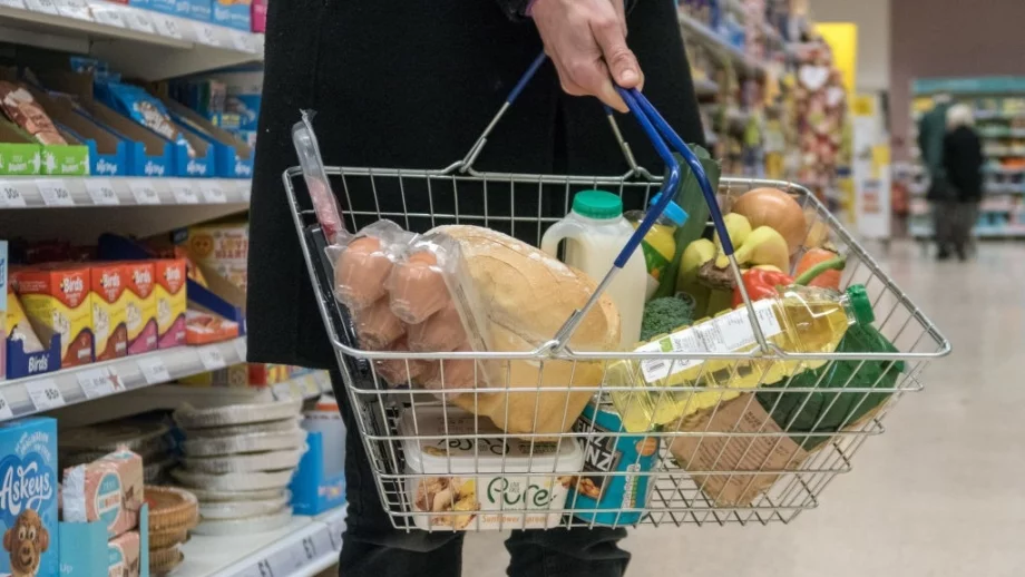 Не пазарувайте от багажници на коли или крайпътни търговци, съветва БАБХ