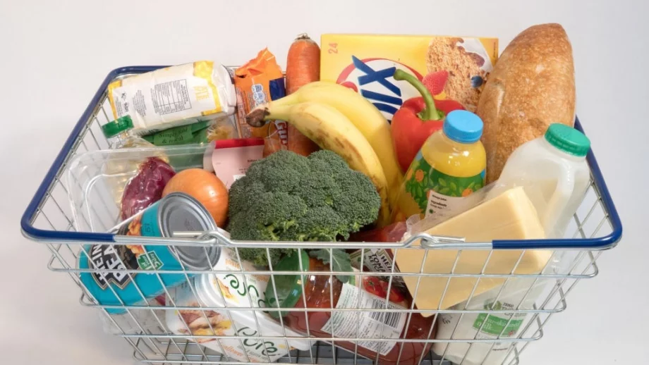 Даренията на храни намаляват заради безумно изискване за етикет