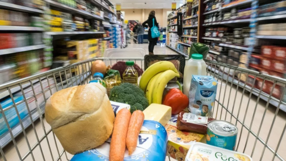 Повече от 280 кг негодни храни иззети по Черноморието 