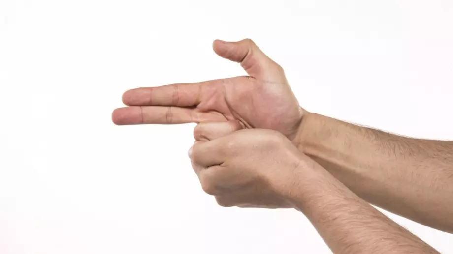 Какво означава да ни изтръпне дясната ръка?