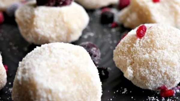 Кокосови трюфели с кашу