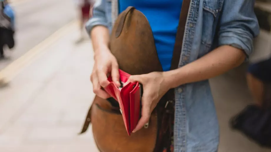 Синдикатите: Нужно е второ вдигане на минималната заплата тази година