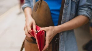 7 неща, които да носите в портфейла си, за да привлечете пари