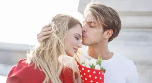 Любовно пожелание за 22 октомври според зодията      