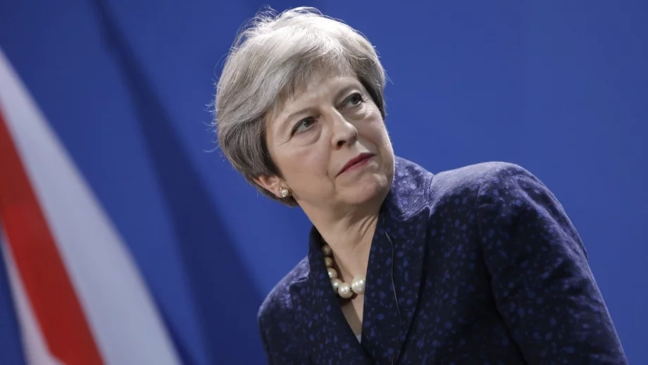 Европейският бизнес предупреди Тереза Мей за предстоящо свиване на инвестициите