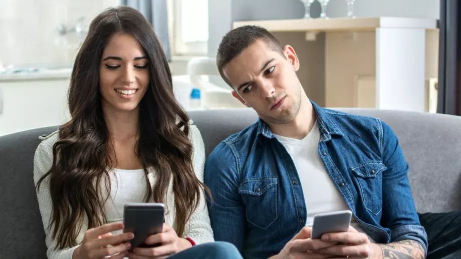 Мъжете от тези 5 зодии са най-ревниви