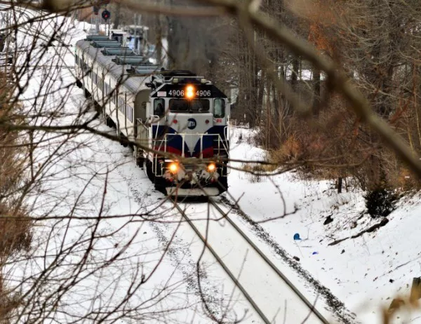 След снега - всеки десети влак у нас закъснява
