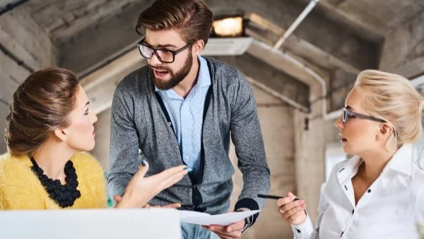 Това са "енергийните вампири" на работа