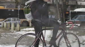 Родни звезди в битка с мръсния въздух с провокативна фотосесия 