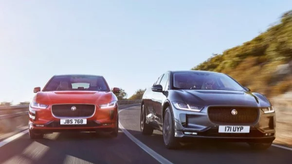 Jaguar показа оръжието си срещу Tesla Model X