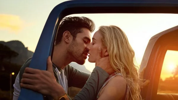 Истинската сродна душа събаря стените ти