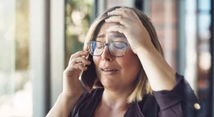 Прието ли е да се плаче на работа?