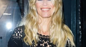 Почти на 50: Клаудия Шифър и Наоми Кембъл позират голи (снимка)