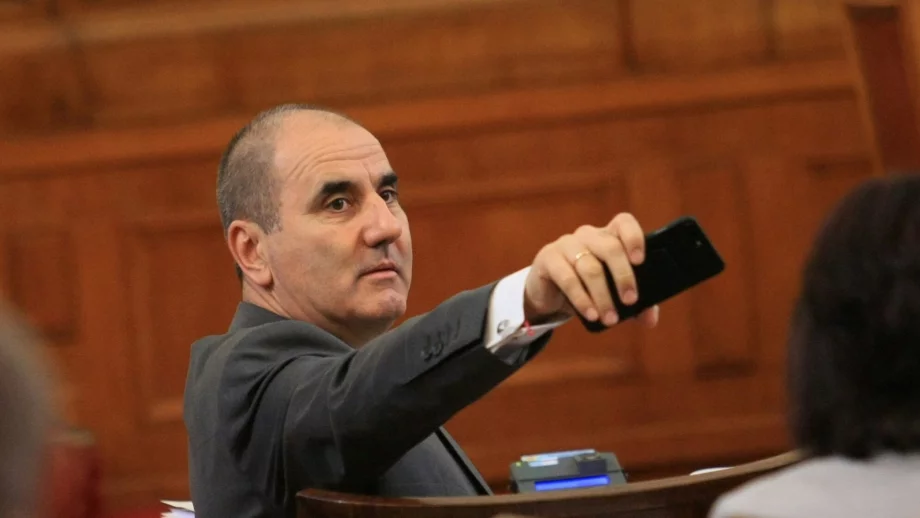 Цветанов: Категорично няма да подкрепим връщането на пушенето в заведенята