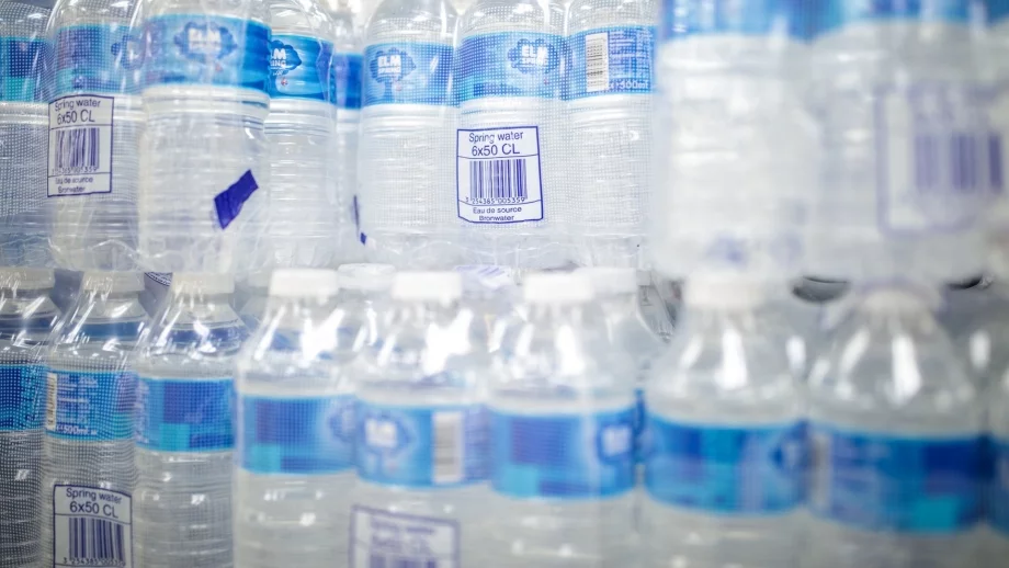 Столична община раздава безплатно вода заради жегата