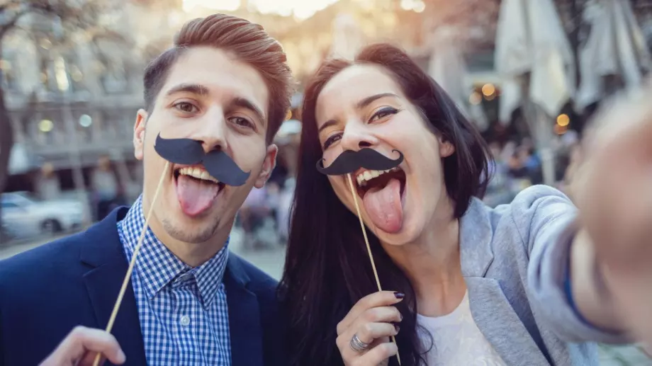 Виц на деня: Някакъв все се оплаквал