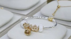 Заблестете по-ярко тази пролет с PANDORA Shine (видео)