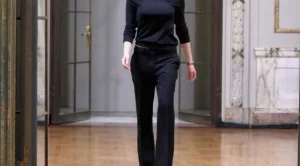 Нежен бунт: Новата колекция на Виктория Бекъм