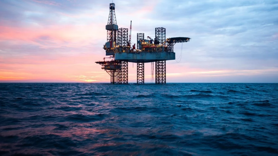 Енергийни гиганти ще проучват за петрол край Гърция