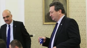 ГЕРБ поиска изключването на Ерменков от парламента заради "отровената" вода