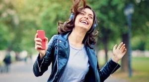 Знам, че ти липсвам, но не ми пука