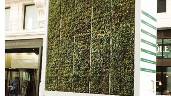 Екобилборд пречиства въздуха в Лондон  (снимки)