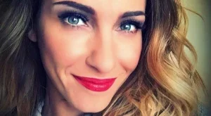  Алекс Раева стана полицай (снимки + видео)