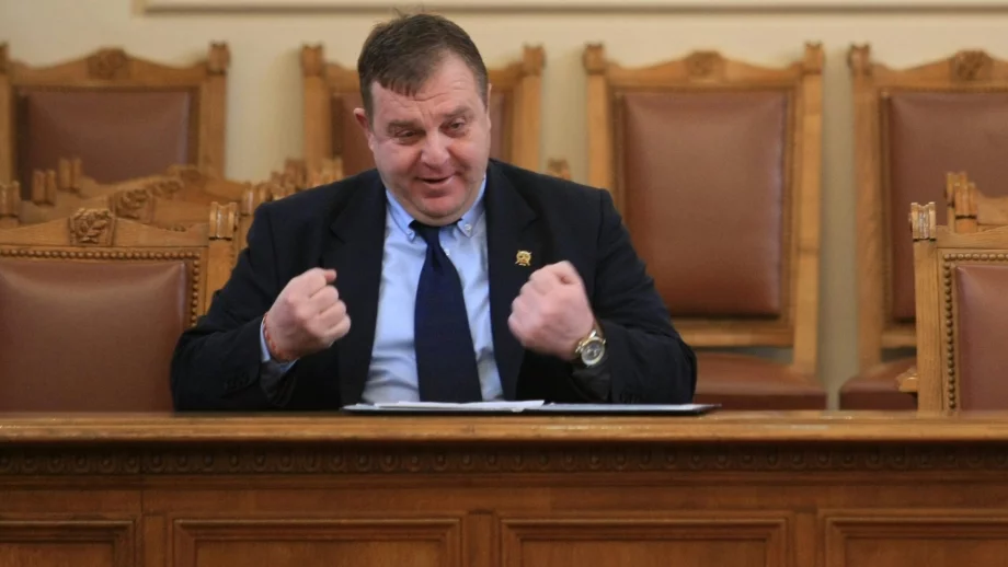 Красимир Каракачанов ще заведе дело срещу Марешки 