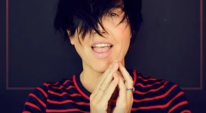 Шарлийн Спитери от Texas обеща страхотно парти в София