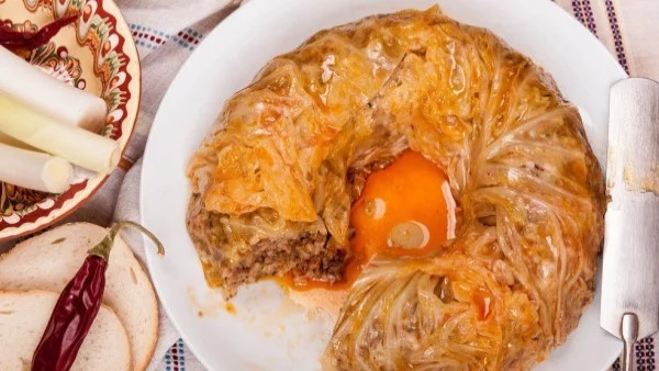 Мързелива зелева сарма във форма за кекс