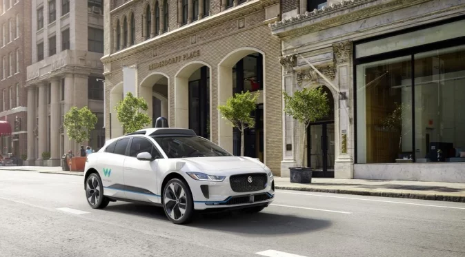 Jaguar и Google разработват електрически автономен премиум автомобил