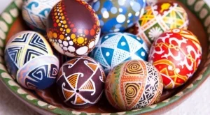 Боядисваме великденските яйца на Велики четвъртък