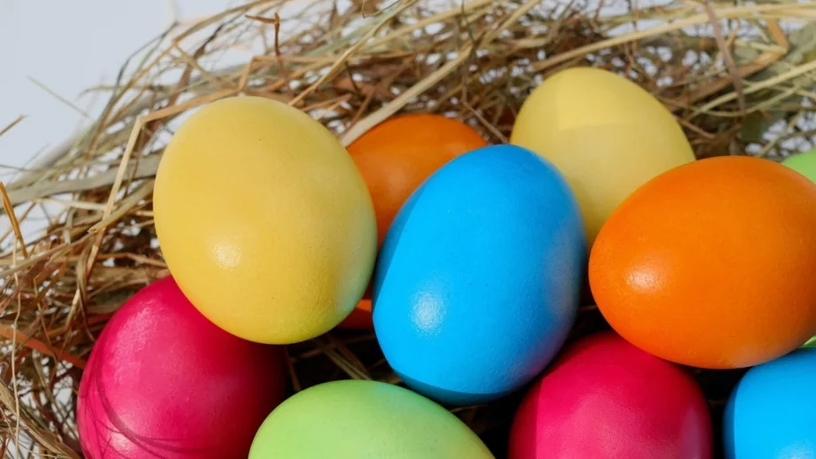 Боите за яйца на пазара са пълни с Е-та и алергени