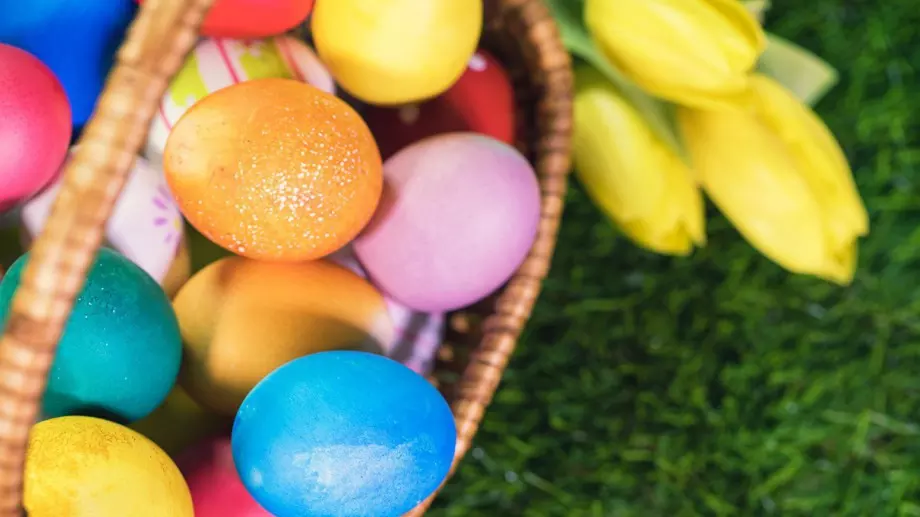 Какво символизират различните цветове на великденските яйца
