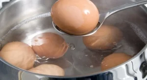 Как да варим яйца, без да се напукат