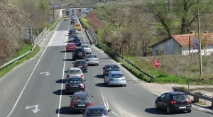 Продължава проверката за издаване на фалшиви книжки в КАТ-София