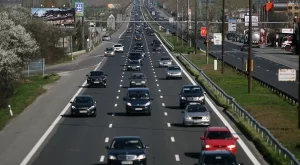 По-високи данъци за колите и имотните сделки в София