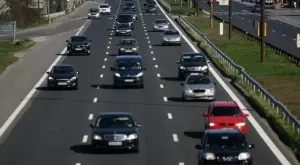 Край на опашките в КАТ за регистрация на кола