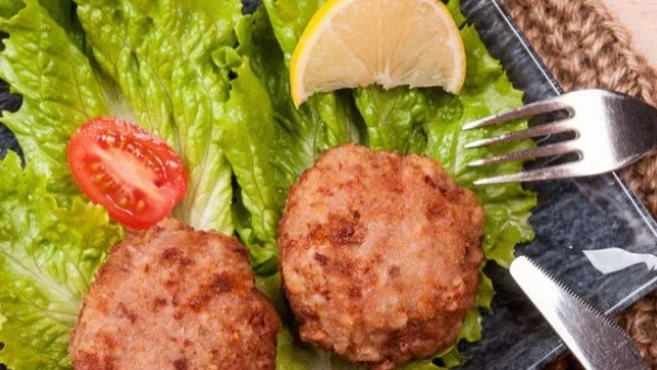 Сочни кюфтета с кашкавал