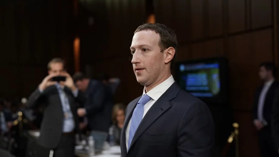 Facebook е обмисляла да иска от компании крупни суми срещу достъп до данни