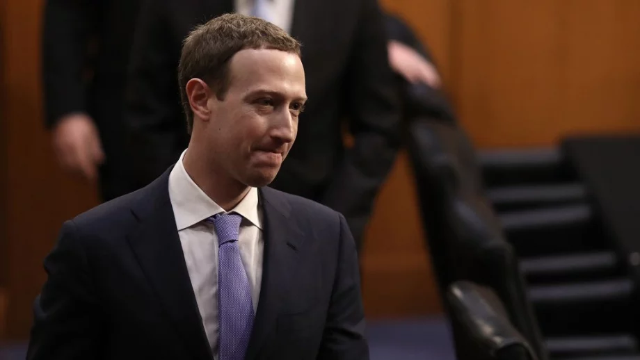 Зукърбърг обяснявал на висши мениджъри на Facebook как да работят "в условия на война"