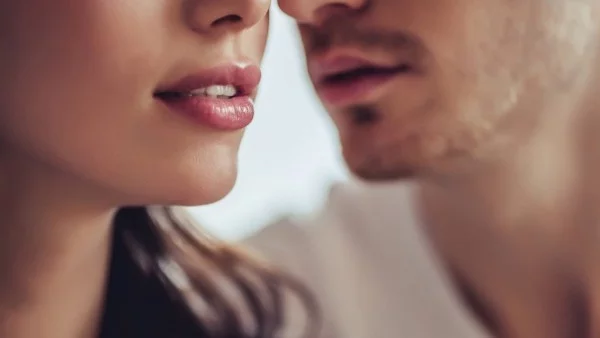 Tя е всички жени взети заедно и нито една от тях