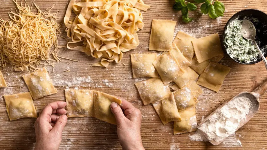 Италиански професор по история: Пицата, пармезанът и паста карбонара са американски храни