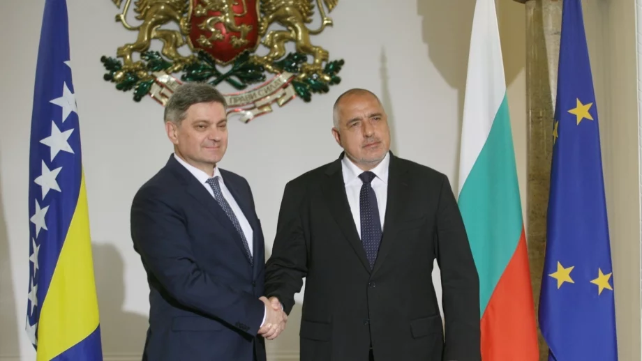 Обсъжда се създаване на регионална авиолиния, която да свързва балканските държави