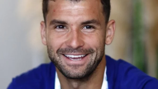 Гришо и Никол си гукат в Париж (снимки)