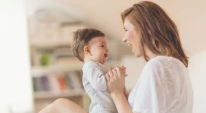 До кога и как може да вземете детегледачка от държавата